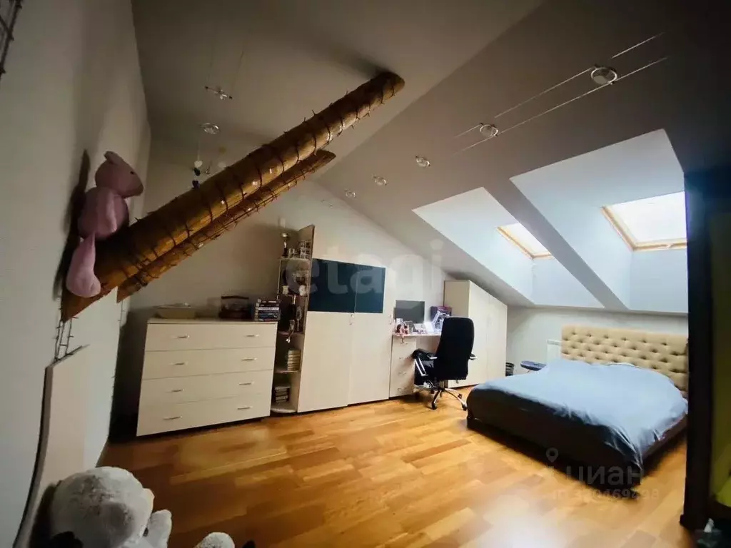 3-к кв. Ярославская область, Рыбинск Крестовая ул., 137 (112.0 м) - Фото 1