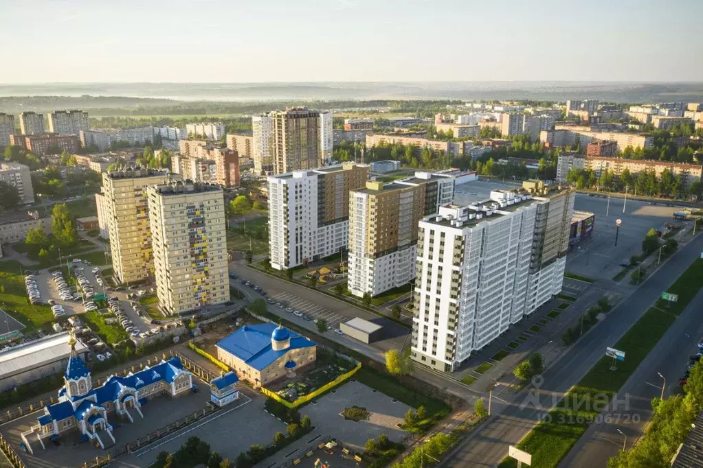 1-к кв. Удмуртия, Ижевск Молодежная ул., 107В (42.0 м) - Фото 0