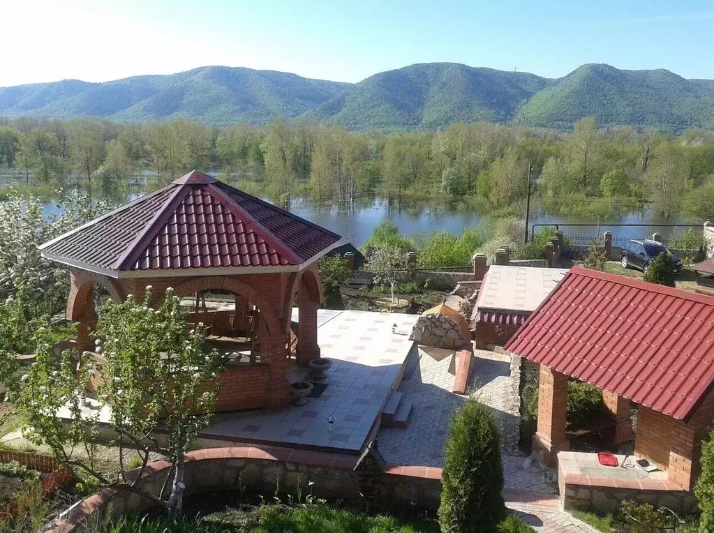 Дом в Самарская область, Самара с. Задельное, Набережная ул., 1 (200 ... - Фото 1