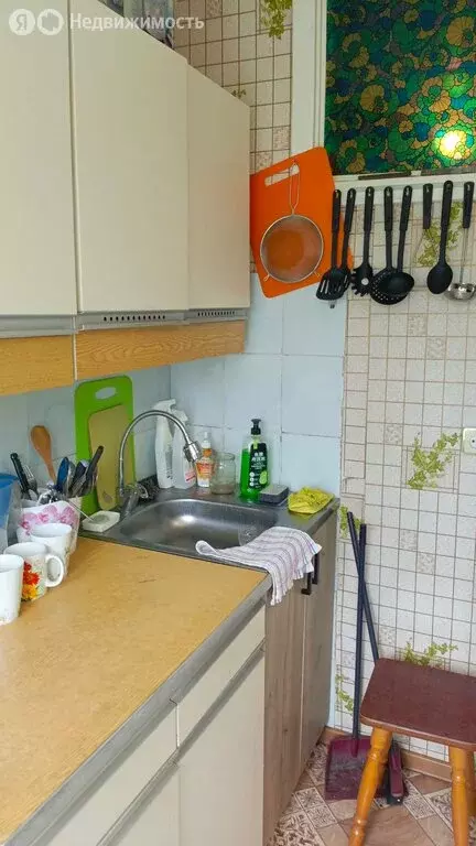 2-комнатная квартира: Мыски, Первомайская улица, 11 (42.2 м) - Фото 0