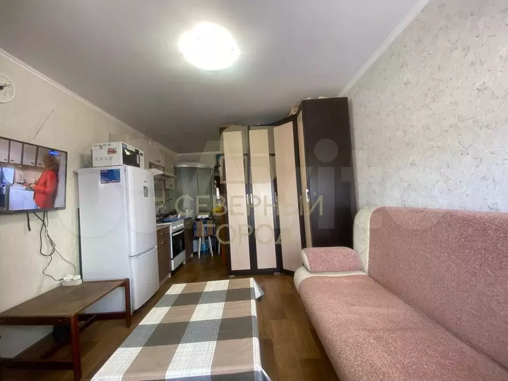 Комната 17,8 м в 4-к., 4/9 эт. - Фото 1