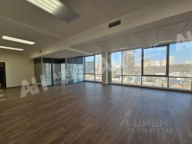 Помещение свободного назначения в Москва Верейская ул., 17 (129 м) - Фото 1