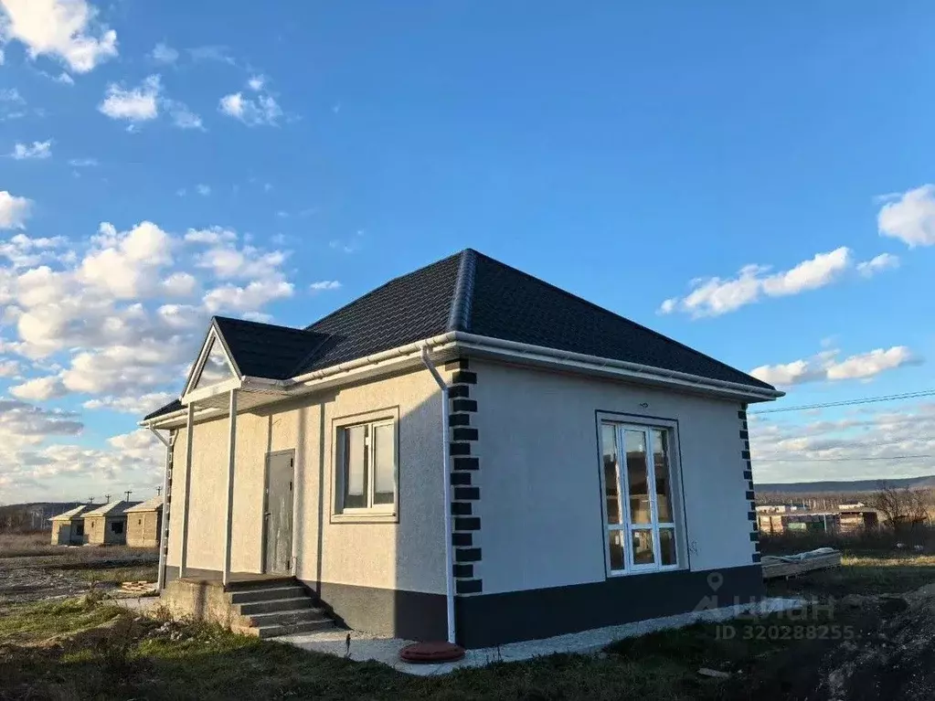 Дом в Краснодарский край, Новороссийск городской округ, Семигорский ... - Фото 0