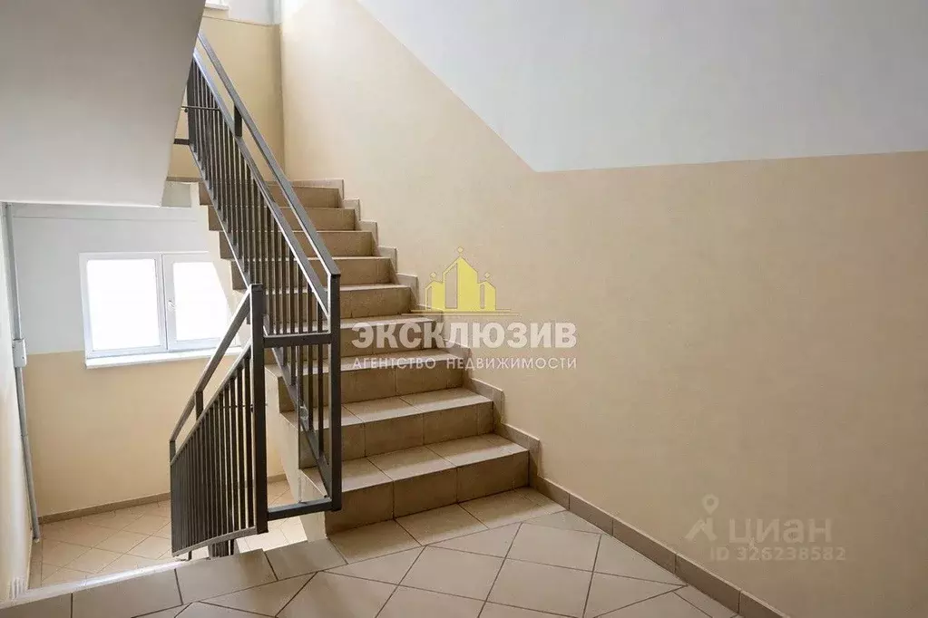 2-к кв. Ставропольский край, Ессентуки Кисловодская ул., 116А (69.3 м) - Фото 2