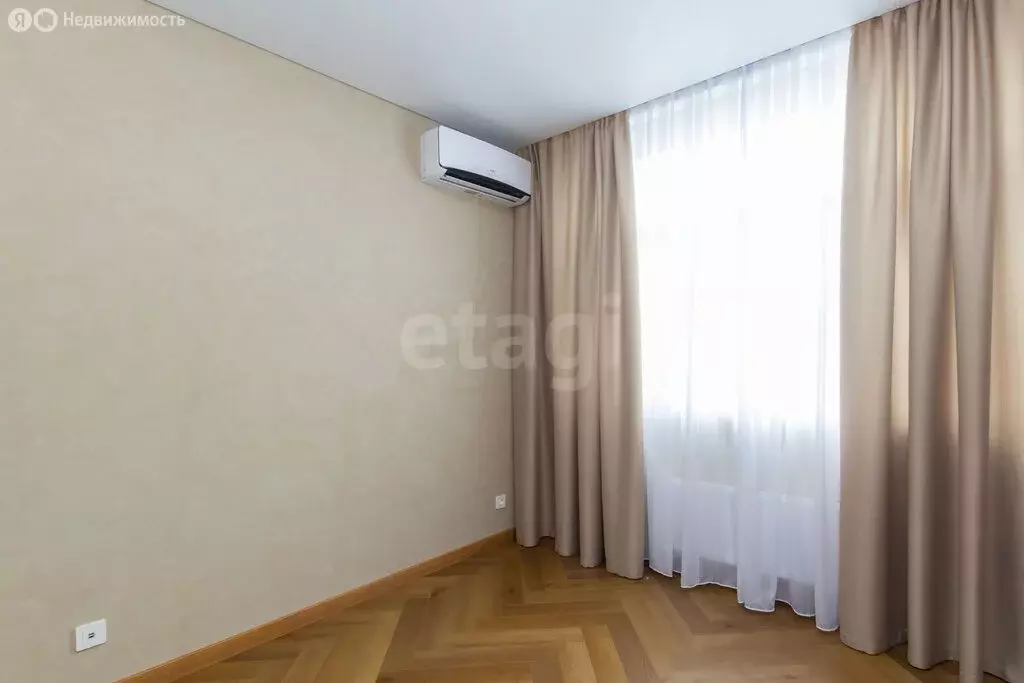 Квартира-студия: Тюмень, улица Тимофея Чаркова, 87 (19.8 м) - Фото 2