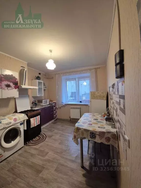 3-к кв. Смоленская область, Смоленск просп. Строителей, 23Б (75.0 м) - Фото 1