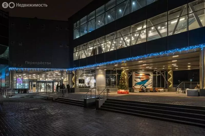 Торговая площадь (1050.9 м) - Фото 1