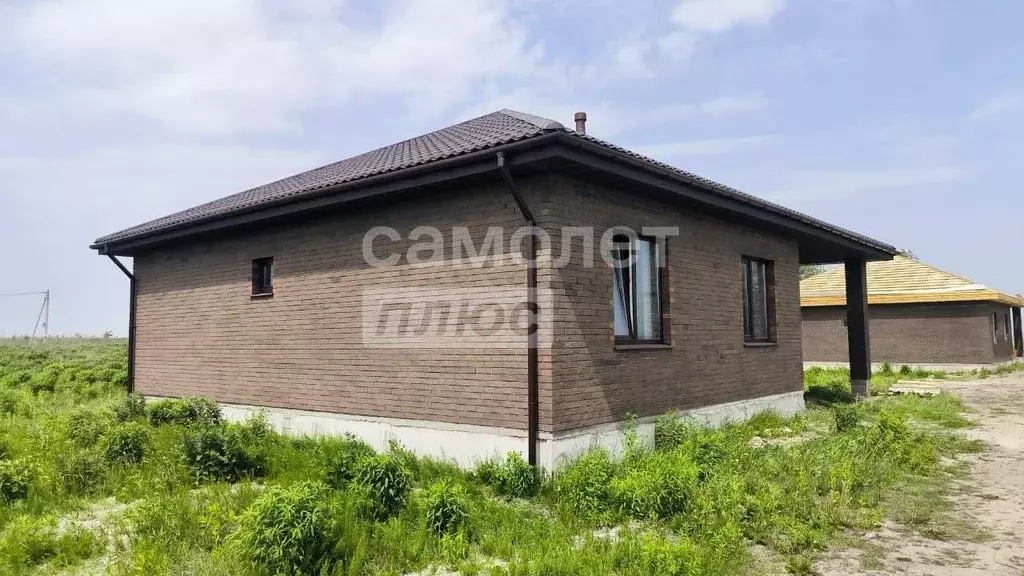 Дом в Брянская область, Брянский район, Отрадненское с/пос, с. ... - Фото 1