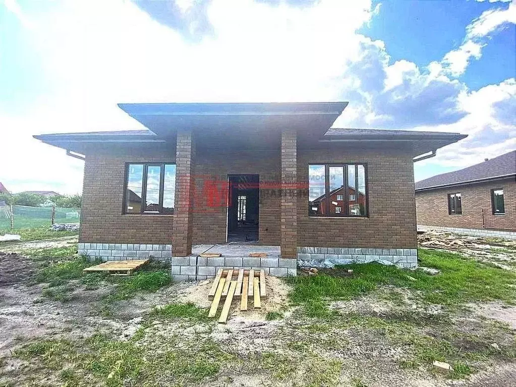 Дом в Белгородская область, Старооскольский городской округ, с. ... - Фото 2