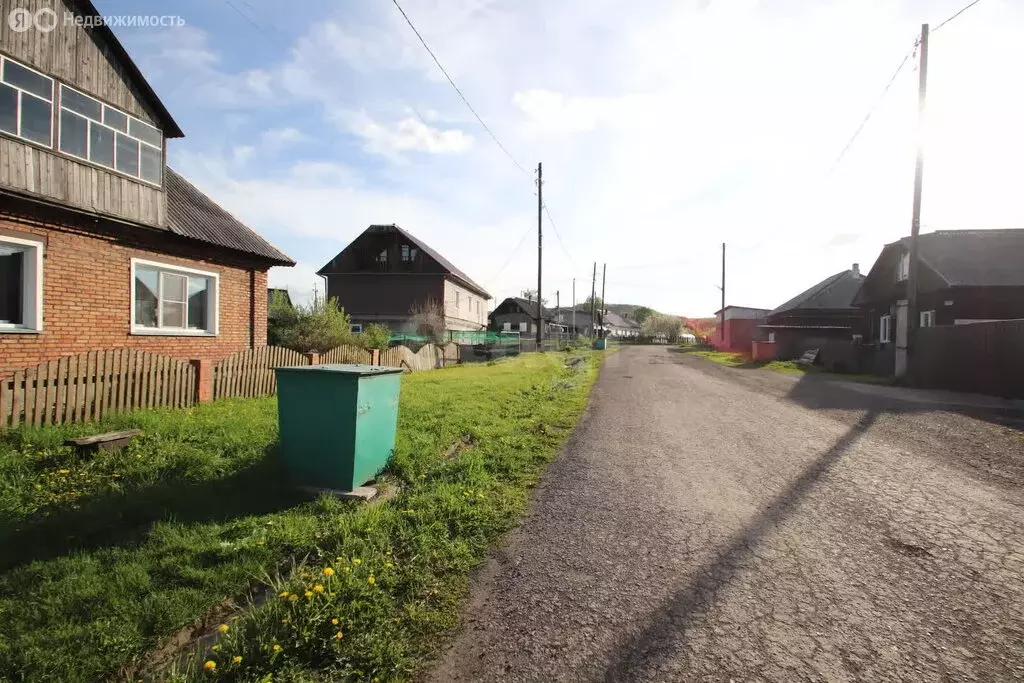 Дом в Прокопьевск, улица Курганова (90 м) - Фото 1