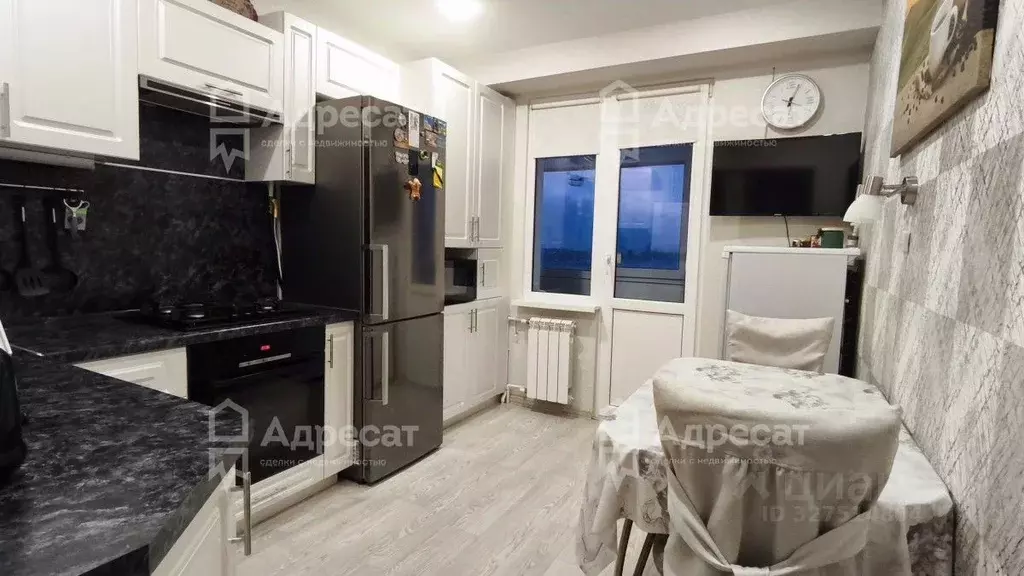 1-к кв. Волгоградская область, Волгоград ул. Академика Комарова, 57 ... - Фото 0