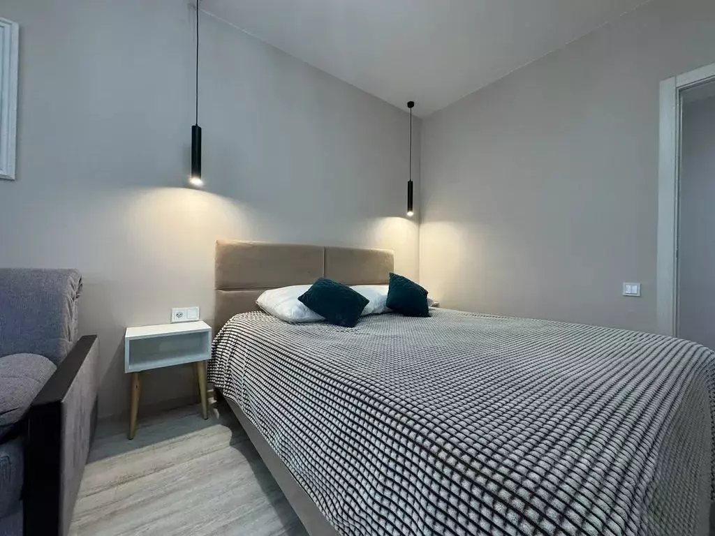 1-к кв. Тюменская область, Тюмень ул. Республики, 204к6 (45.0 м) - Фото 2