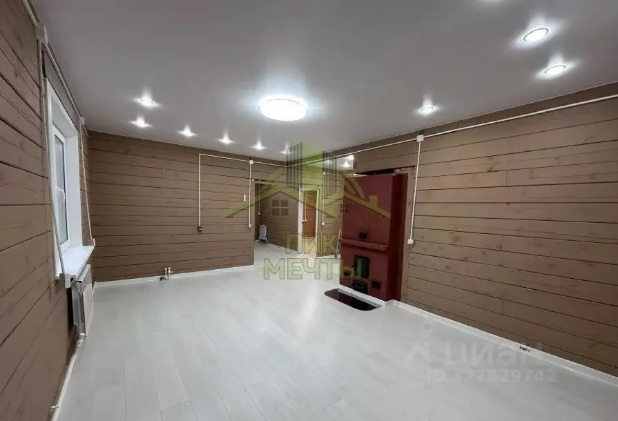 Дом в Бурятия, Иволгинский район, Сотниковское с/пос, с. Сотниково ул. ... - Фото 1