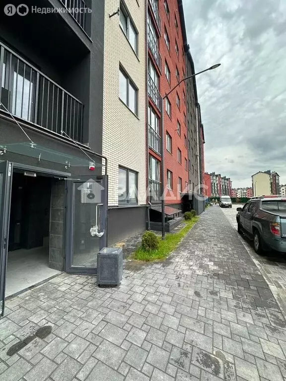 1-комнатная квартира: Пионерский, Октябрьская улица, 2к1 (35.4 м) - Фото 2