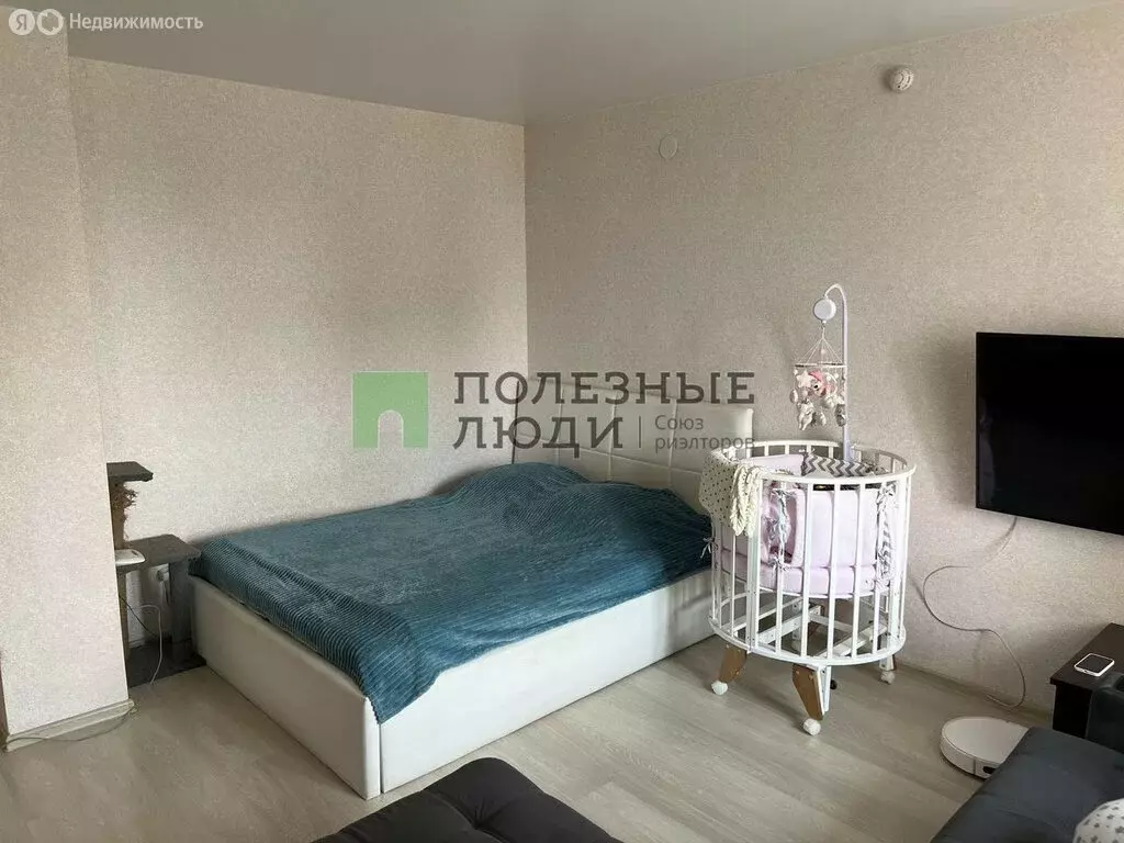 Квартира-студия: Красноярск, Взлётная улица, 7К (36.7 м) - Фото 1