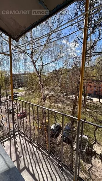 2-к кв. Тульская область, Тула ул. Кутузова, 108 (42.9 м) - Фото 0
