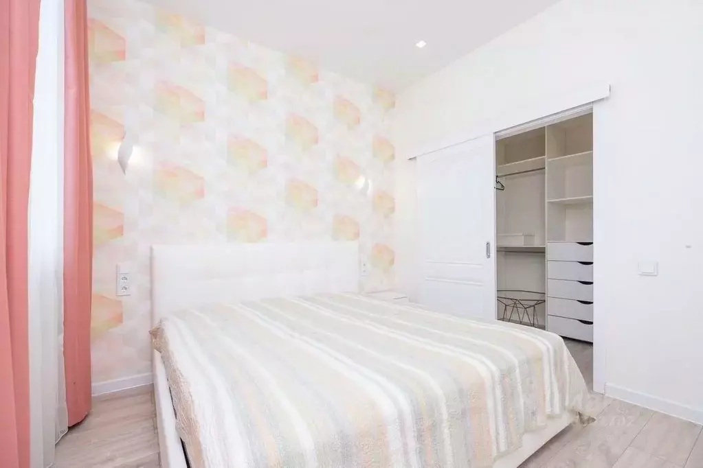 4-к кв. Татарстан, Казань ул. Ульянова-Ленина, 47 (100.0 м) - Фото 1
