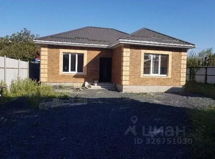 Дом в Ростовская область, Батайск Кооперативная ул. (90 м) - Фото 1