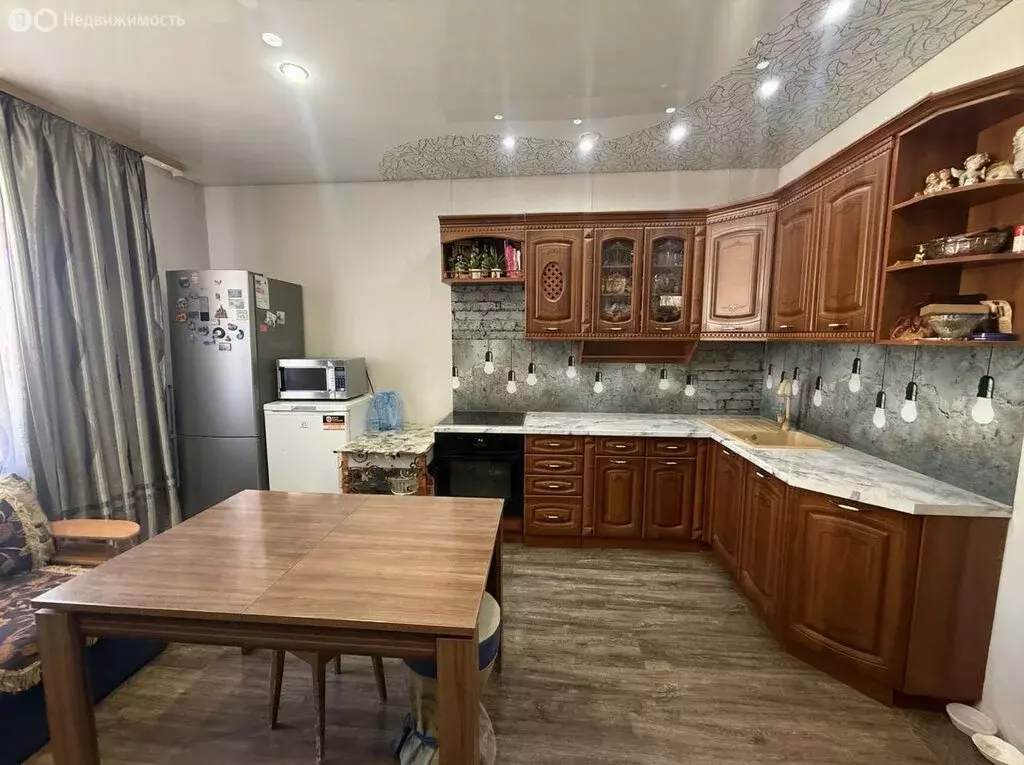 3-комнатная квартира: Чита, улица Генерала Белика, 5 (63 м) - Фото 1