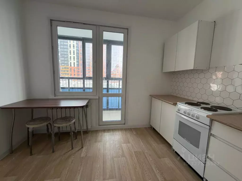 1-к кв. Татарстан, Казань просп. Ильгама Шакирова, 11А (30.7 м) - Фото 1