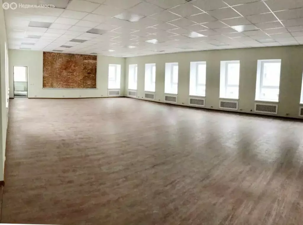 Помещение свободного назначения (570 м) - Фото 1