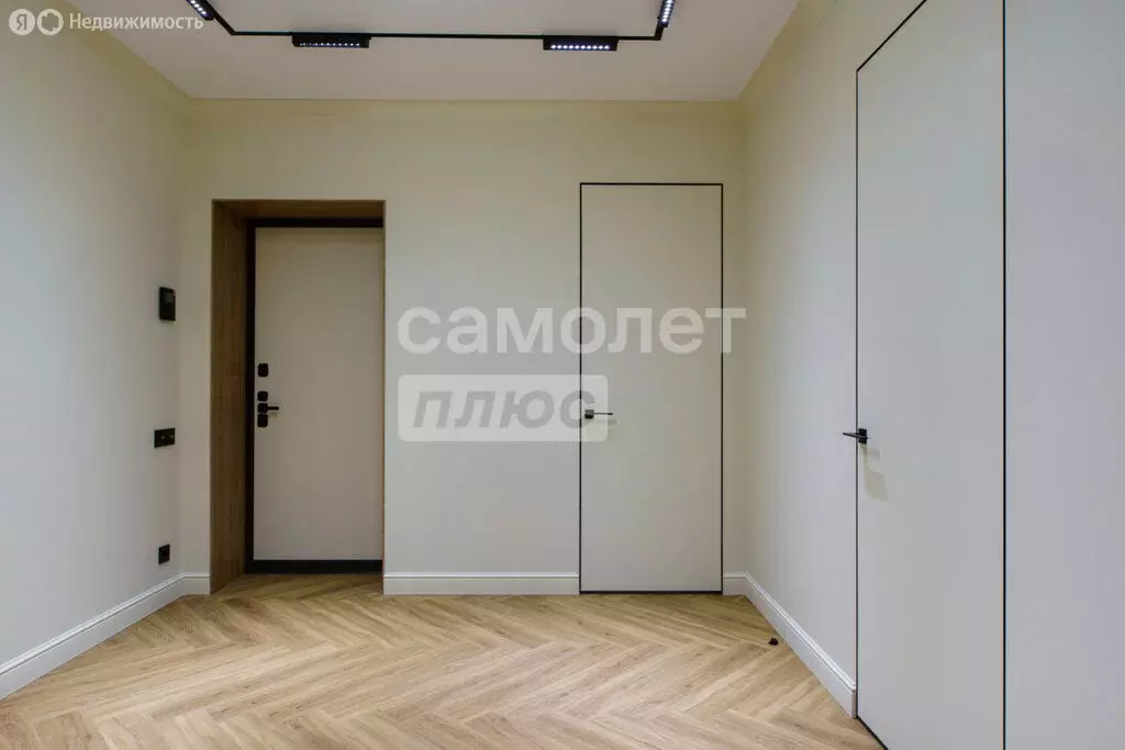 3-комнатная квартира: Омск, проспект Карла Маркса, 10 (71 м) - Фото 1