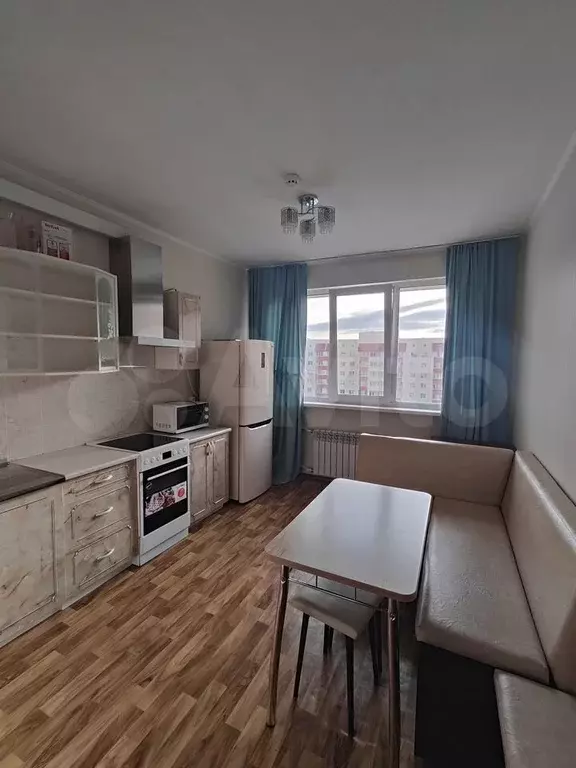1-к. квартира, 40,6 м, 9/9 эт. - Фото 0