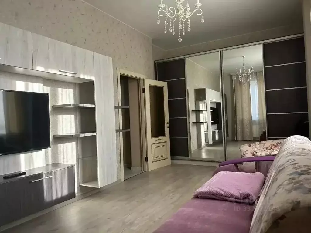 2-к кв. Крым, Симферополь пер. Стрелковый, 7 (60.0 м) - Фото 1