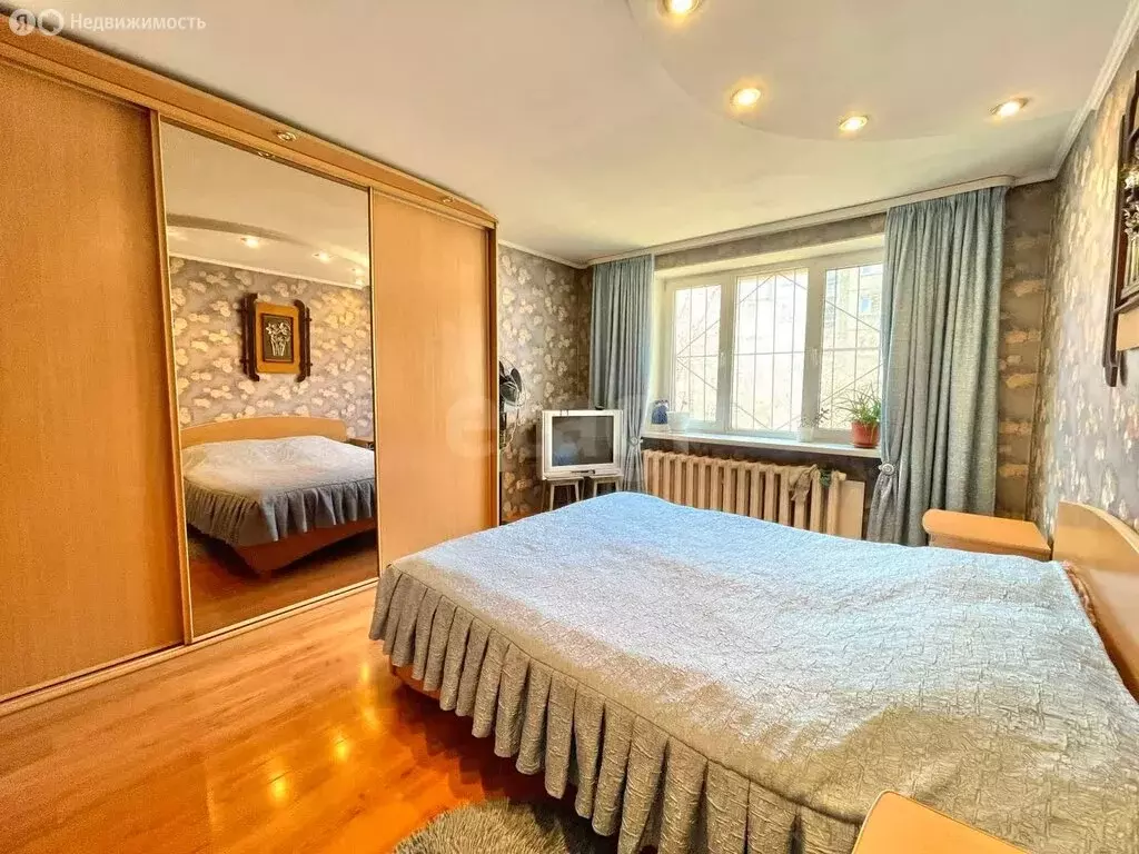 3-комнатная квартира: Чита, улица Забайкальского Рабочего, 13 (66 м) - Фото 1