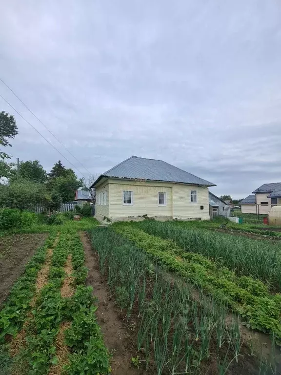 Дом в Марий Эл, Медведевский район, Шойбулакское с/пос, пос. ... - Фото 1