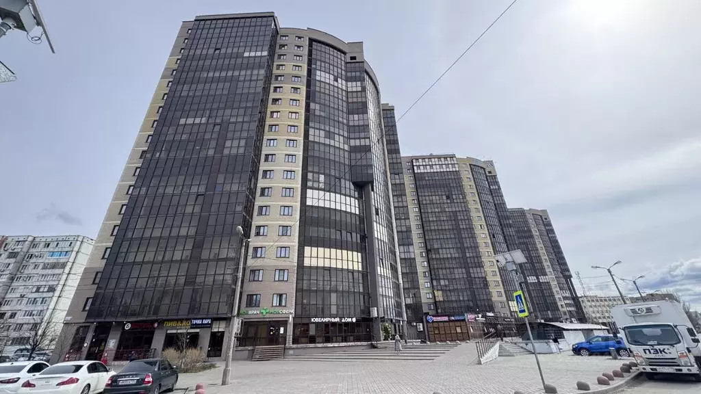 1-к кв. Волгоградская область, Волжский ул. Александрова, 20 (53.7 м) - Фото 1