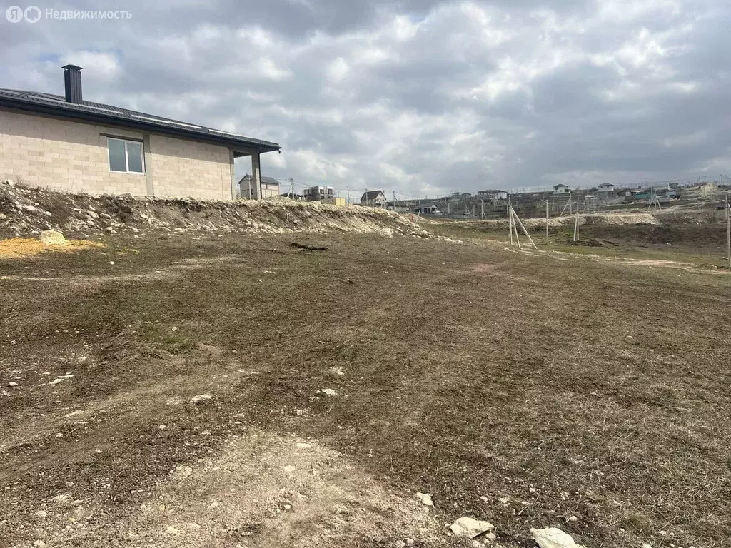 Участок в Симферополь, улица Нестерова (6 м) - Фото 0