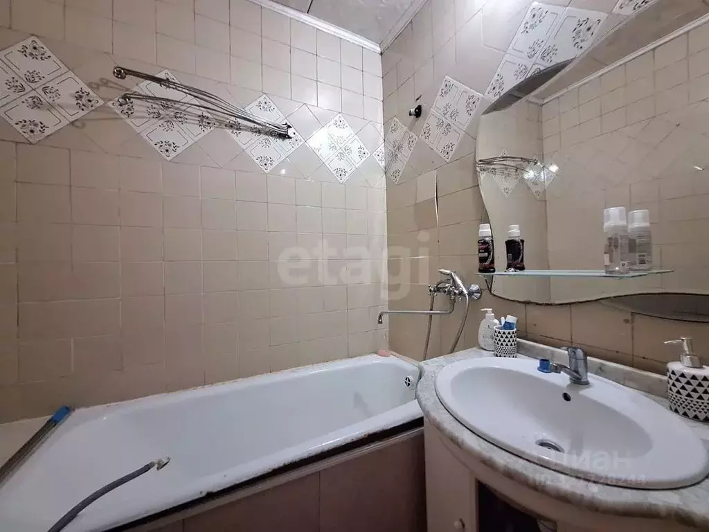 3-к кв. Крым, Симферополь ул. Воровского (63.0 м) - Фото 1