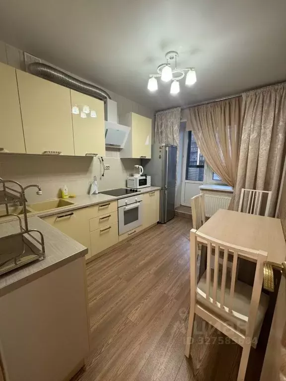 1-к кв. Татарстан, Казань ул. Рауиса Гареева, 98 (35.0 м) - Фото 1