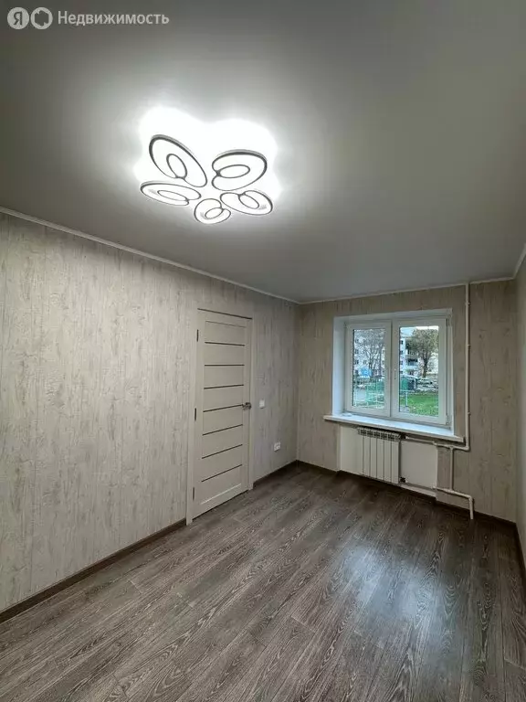 2-комнатная квартира: Губкин, улица Фрунзе, 3 (39 м) - Фото 1