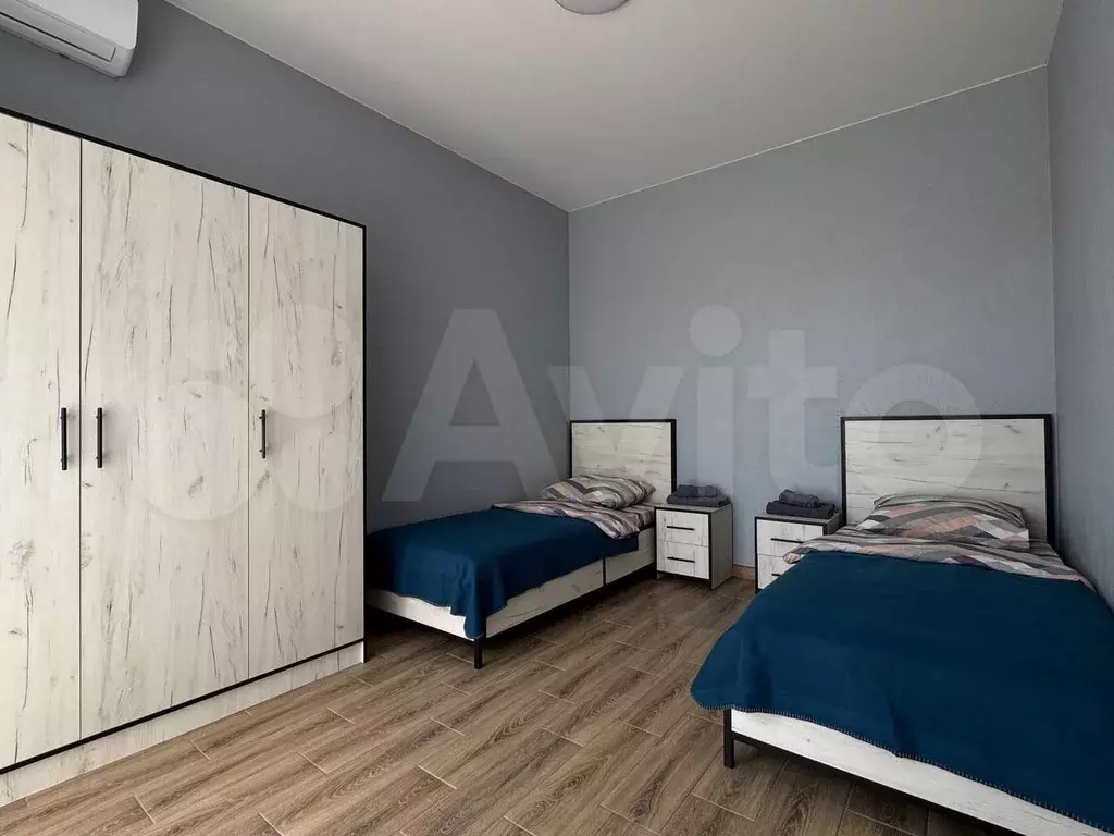 Комната 33 м в 4-к., 1/2 эт. - Фото 1