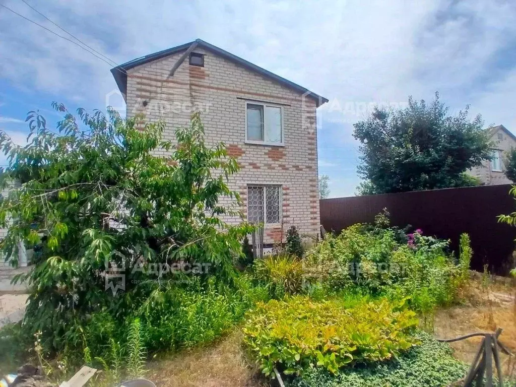 Дом в Волгоградская область, Среднеахтубинский район, Краснослободск ... - Фото 1