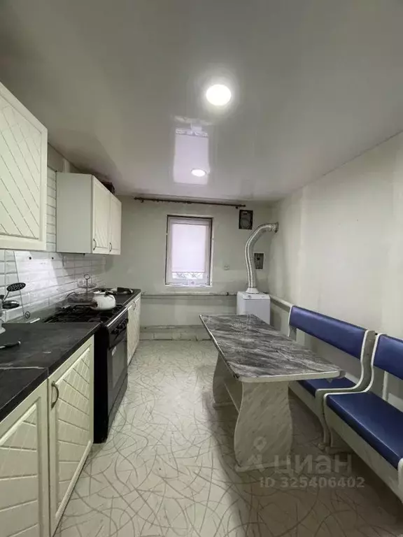 Дом в Астраханская область, Приволжский район, пос. Стеклозавода ул. ... - Фото 1