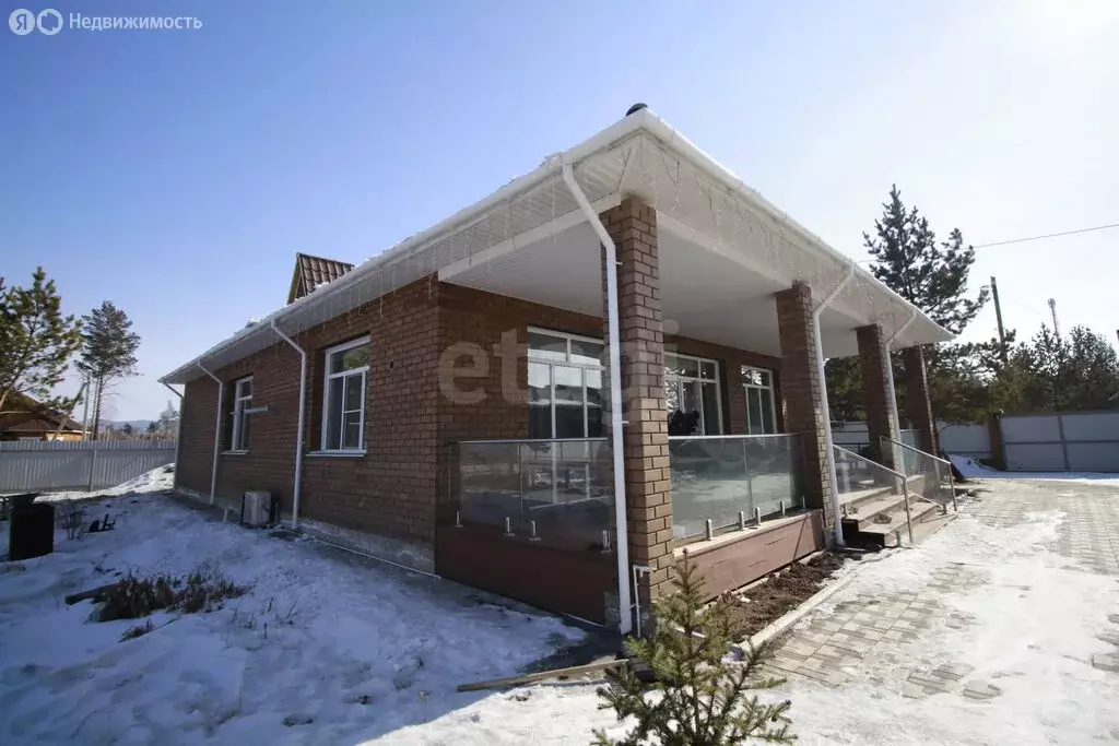 Дом в село Смоленка, Вишнёвая улица (208.6 м) - Фото 1