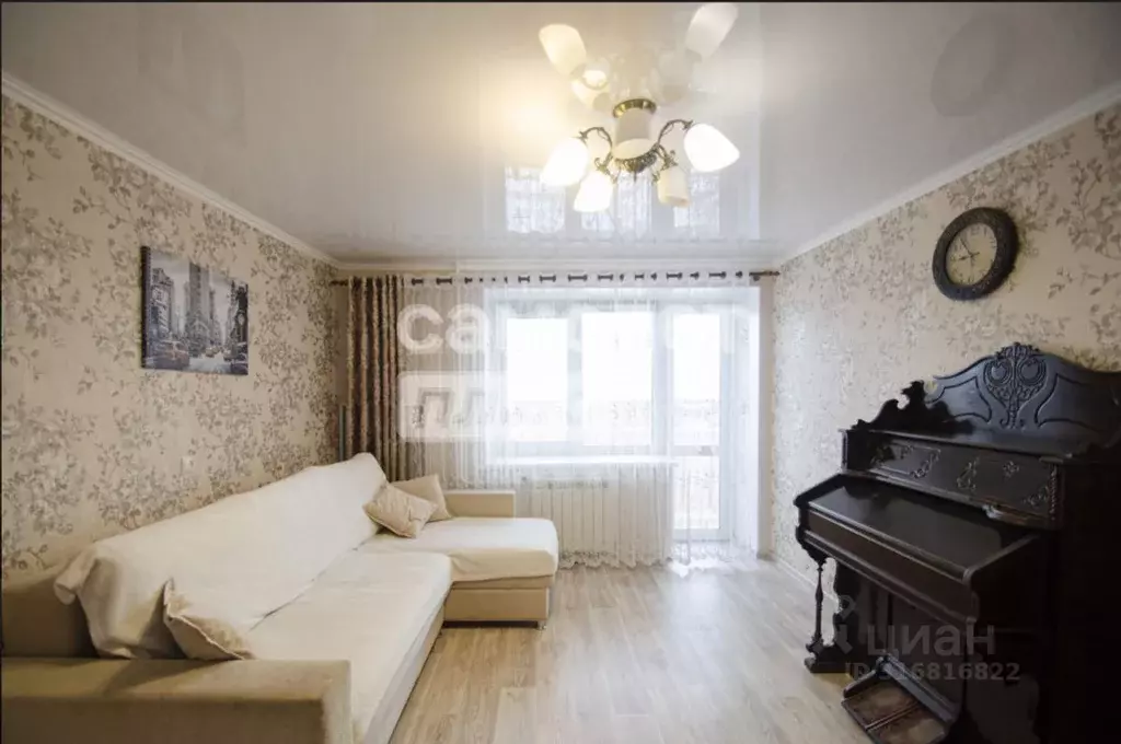 3-к кв. Омская область, Омск ул. Химиков, 6 (72.2 м) - Фото 0