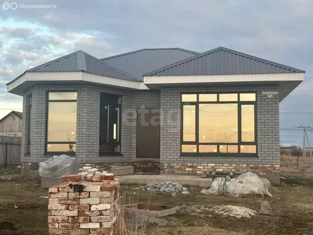 Дом в Ялуторовск, улица Тизенгаузена (101 м) - Фото 1