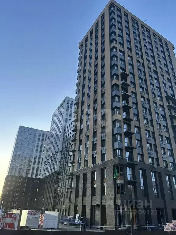 Торговая площадь в Татарстан, Казань ул. Рауиса Гареева, 127 (28 м) - Фото 1