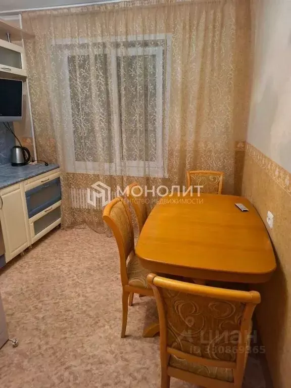 1-к кв. Белгородская область, Старый Оскол Восточный мкр, 15 (40.0 м) - Фото 2