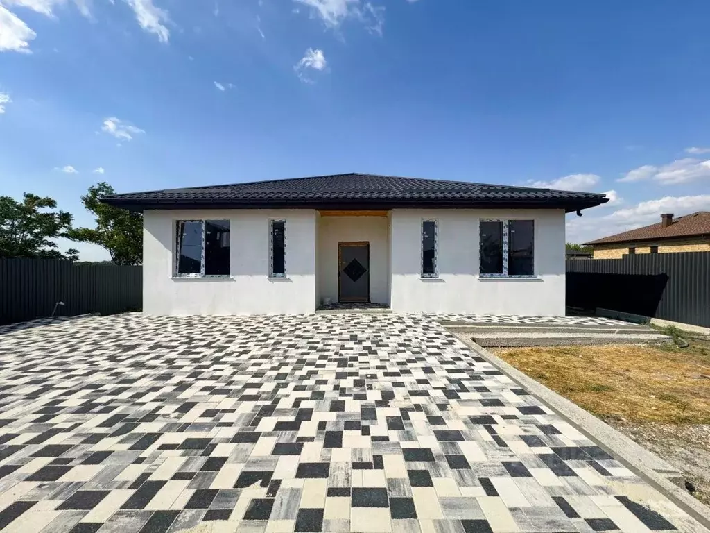 Дом в Крым, Симферопольский район, Перовское с/пос, Дубки 2 массив ул. ... - Фото 1