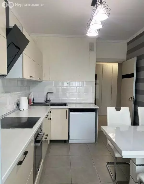 2-комнатная квартира: Томск, улица Юрия Ковалёва, 38 (60.4 м) - Фото 2