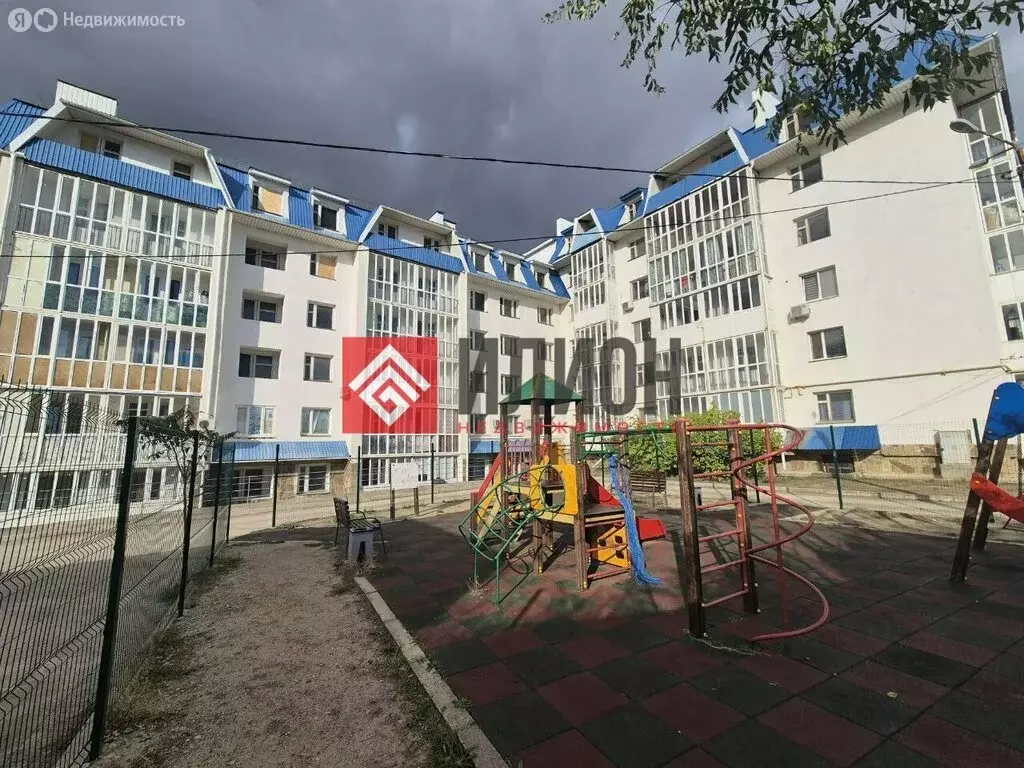 3-комнатная квартира: Судак, переулок Суворова, 6 (107.3 м) - Фото 1