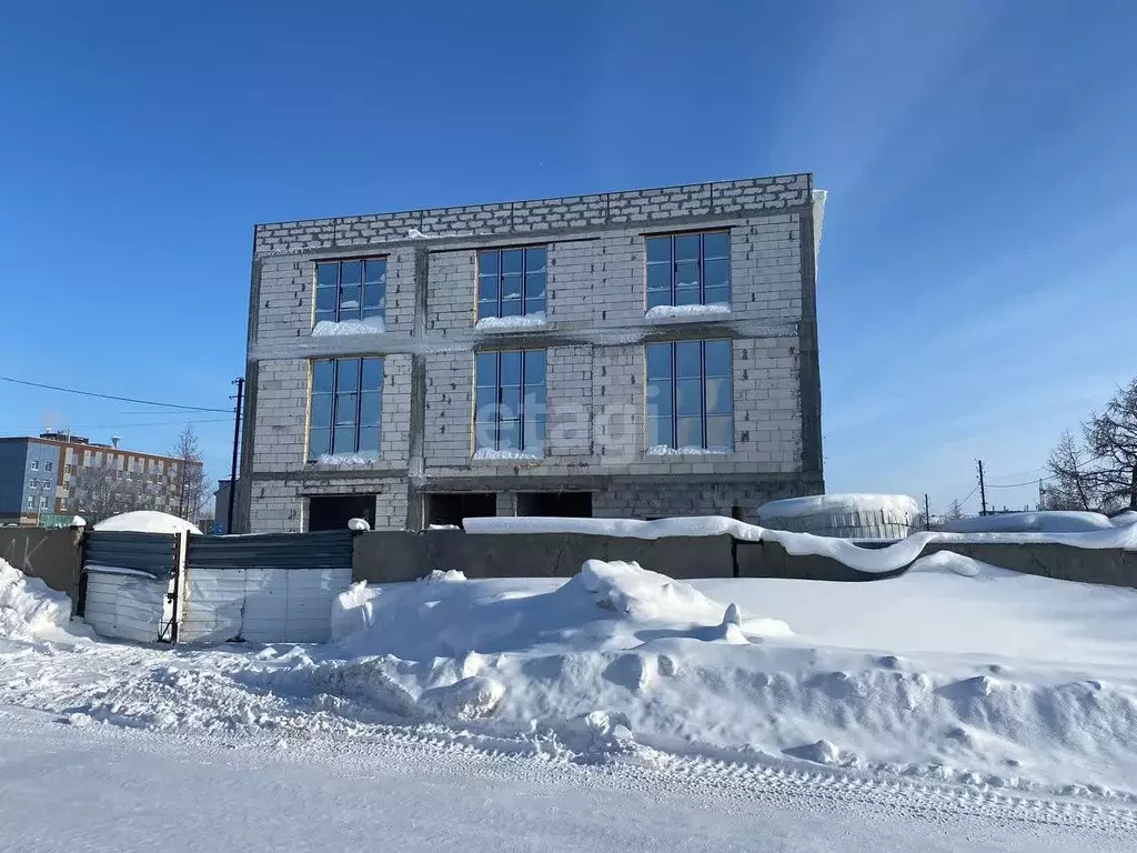 Торговая площадь в Ямало-Ненецкий АО, Новый Уренгой Таежная ул., 8А ... - Фото 1