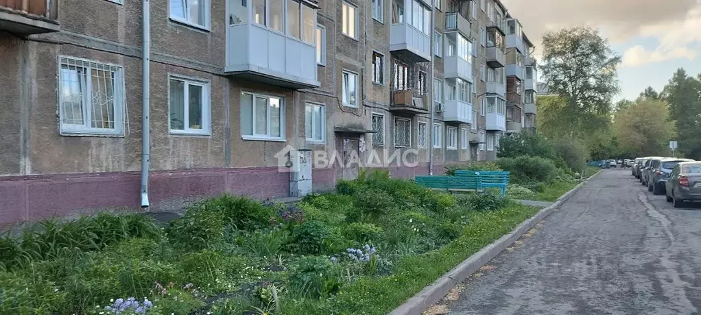 2-к кв. Кемеровская область, Кемерово ул. Гагарина, 155 (45.0 м) - Фото 0