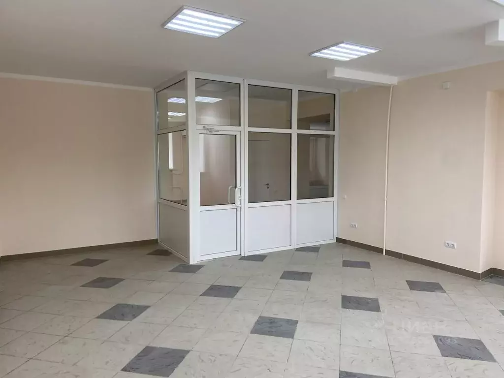 Помещение свободного назначения в Волгоградская область, Волгоград ул. ... - Фото 1