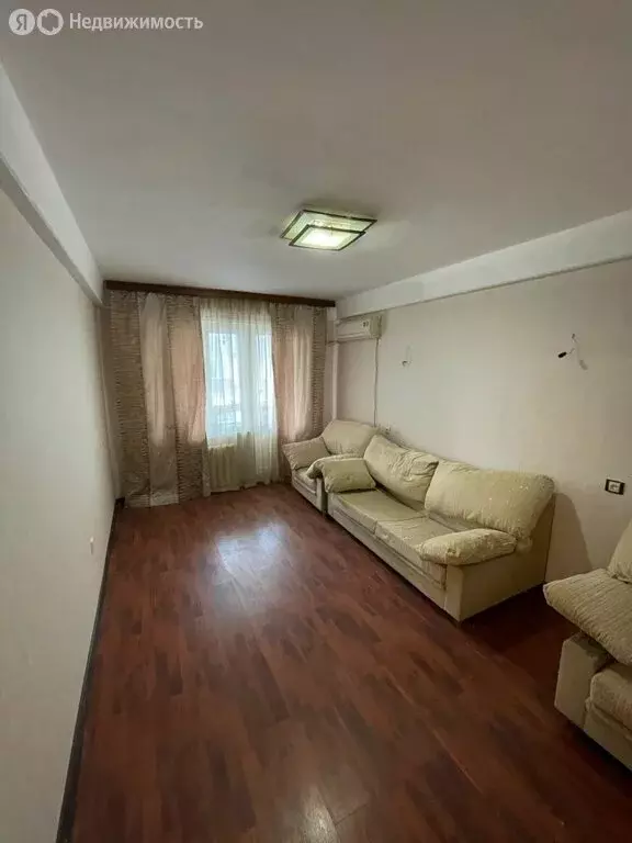 2-комнатная квартира: Махачкала, проспект Имама Шамиля, 54Б (60 м) - Фото 1